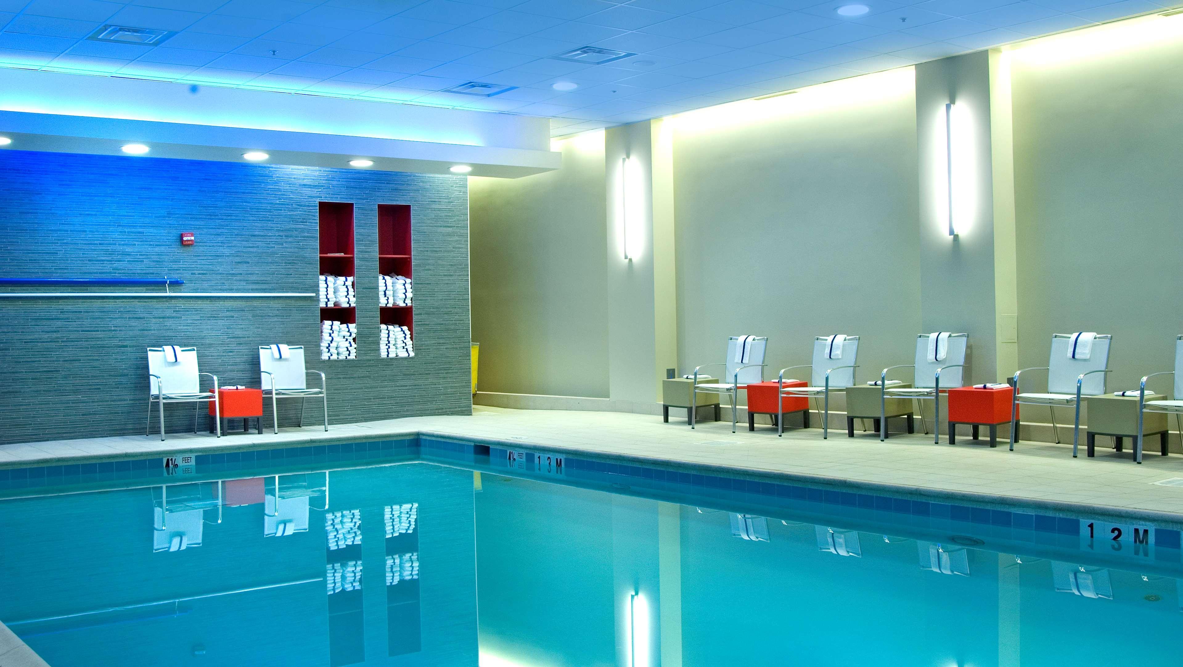 Embassy Suites By Hilton Alexandria Old Town Facilidades foto